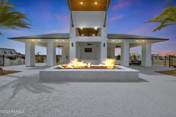 110 Breakers WAY, Scott, LA 70583