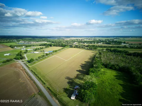 1111 Lion Castille RD, Breaux Bridge, LA 70517