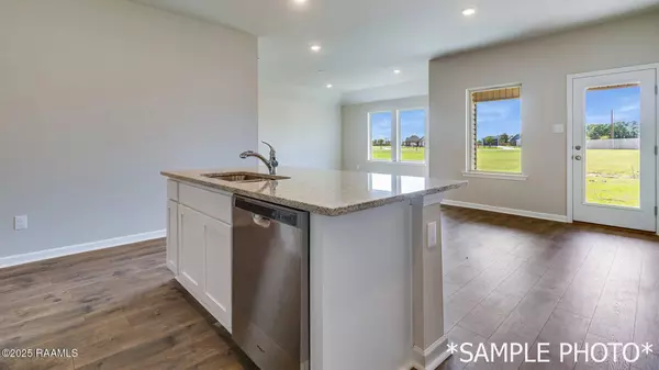 9247 Garrett RD, Maurice, LA 70555