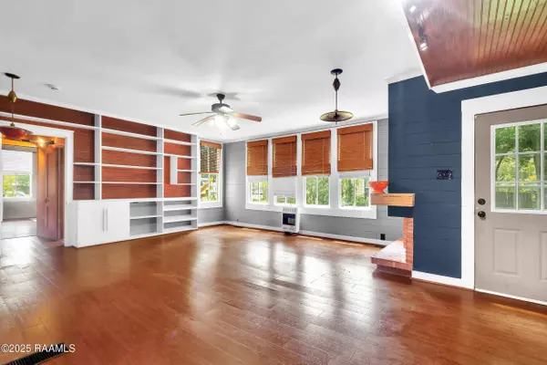 321 Elizabeth AVE, Lafayette, LA 70501