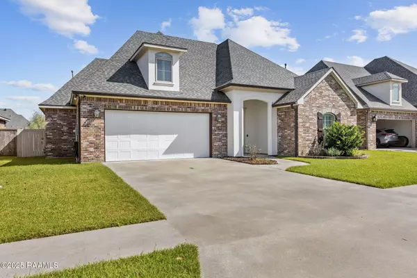 112 Woodhaven RD, Youngsville, LA 70592