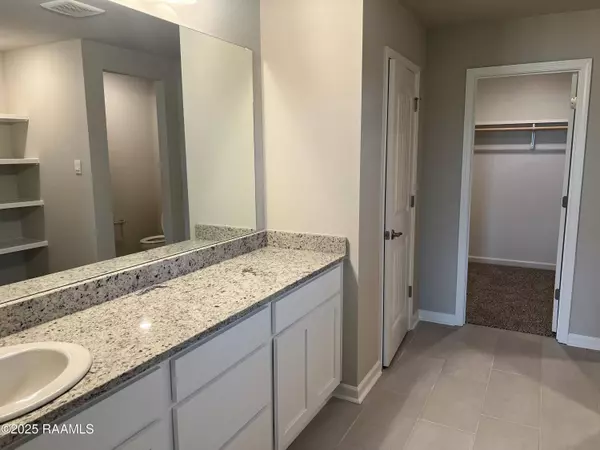 641 Griffiths CT, Breaux Bridge, LA 70517