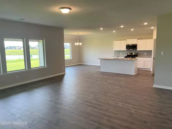 641 Griffiths CT, Breaux Bridge, LA 70517