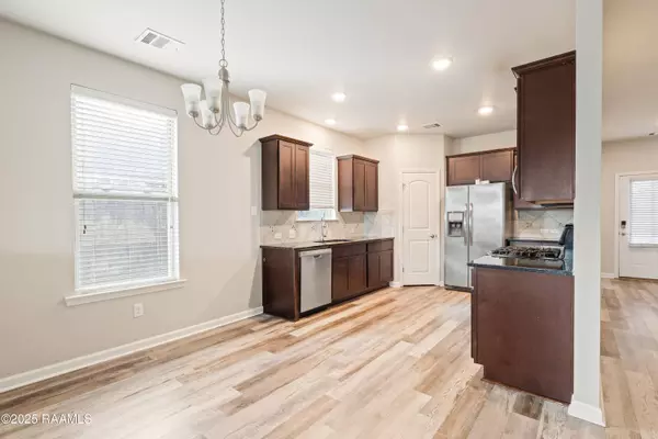 524 Cautillion DR, Youngsville, LA 70592