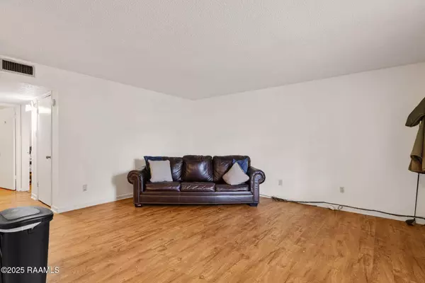 115 W Foch ST, Lafayette, LA 70501