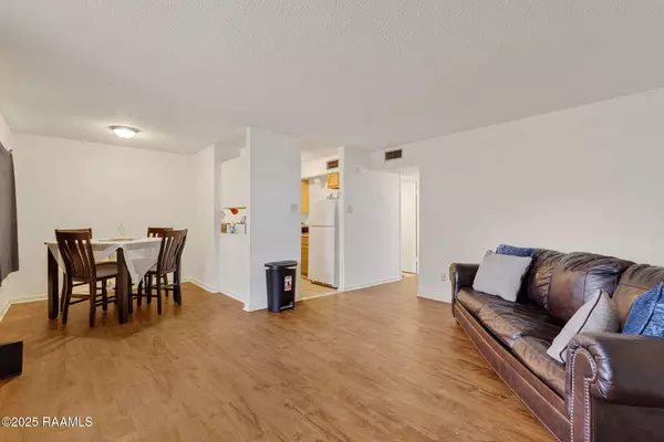 115 W Foch ST, Lafayette, LA 70501