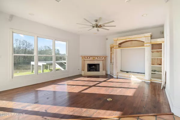 6121 Homer RD, Maurice, LA 70555