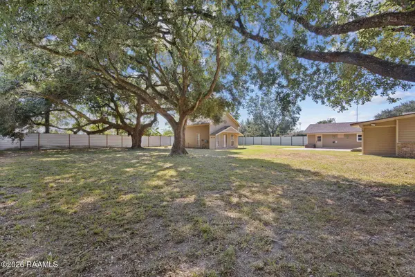 1059 Briar Patch DR, Broussard, LA 70518