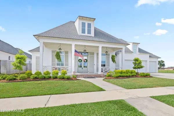 211 Kingfisher DR, Lafayette, LA 70508