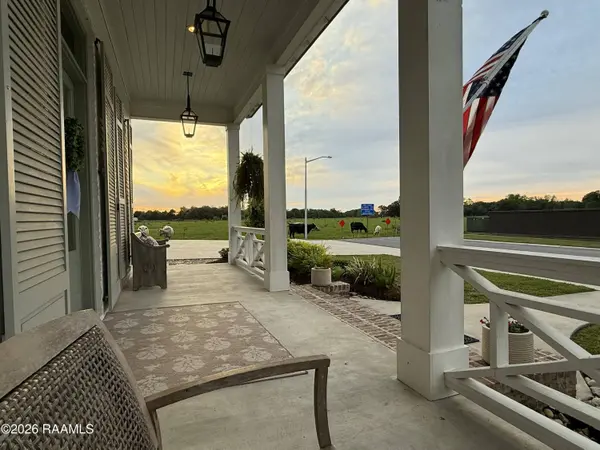 211 Kingfisher DR, Lafayette, LA 70508