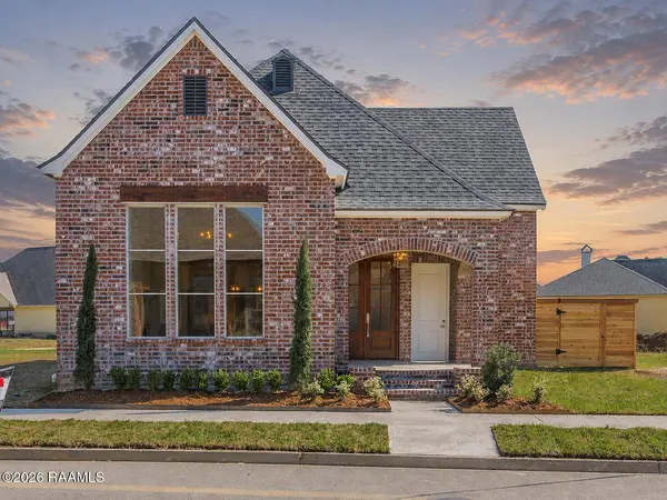 506 Waterview RD, Youngsville, LA 70592