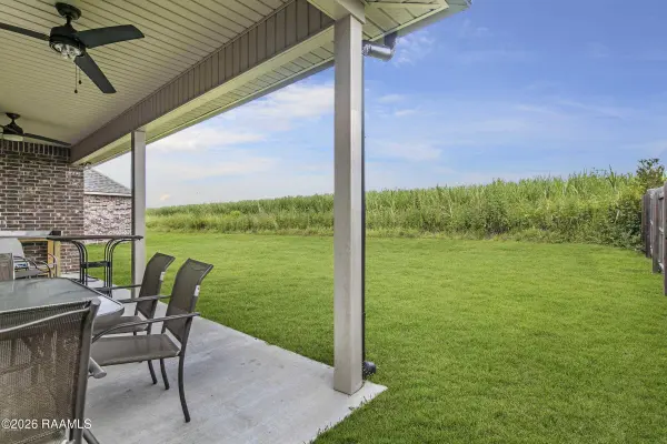 217 Lexi Falls LN, Broussard, LA 70518