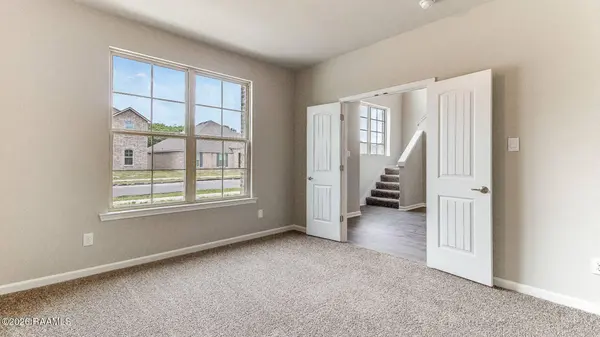 657 Griffiths CT, Breaux Bridge, LA 70517