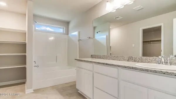 655 Griffiths CT, Breaux Bridge, LA 70517