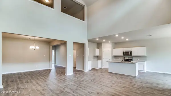 657 Griffiths CT, Breaux Bridge, LA 70517
