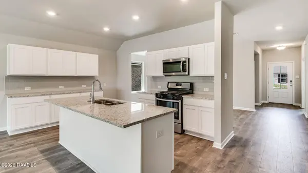 655 Griffiths CT, Breaux Bridge, LA 70517