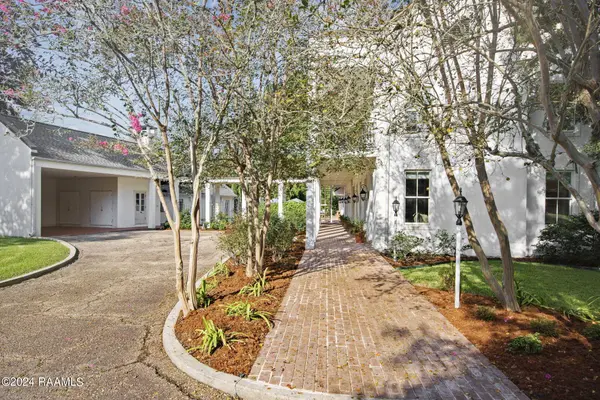 110 Mill Valley RUN, Lafayette, LA 70508