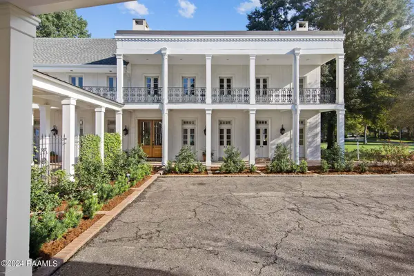 110 Mill Valley RUN, Lafayette, LA 70508