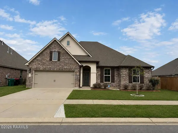 102 Deer Lake LN