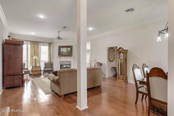 302 N Geoffroy ST, Erath, LA 70533