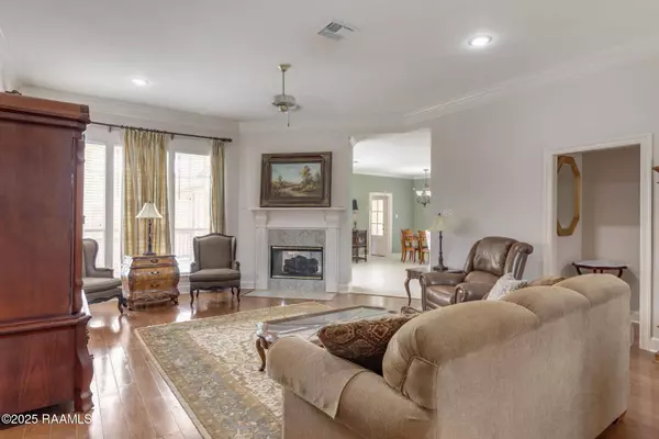 302 N Geoffroy ST, Erath, LA 70533