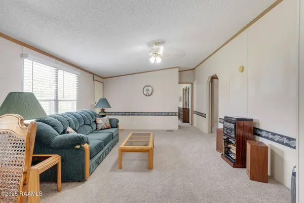 1039 Vieux Jacquet RD, Broussard, LA 70518