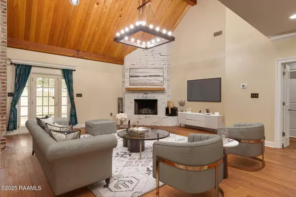 214 N RD, Erath, LA 70533