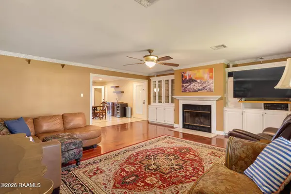 2033 Isadore RD, Erath, LA 70533