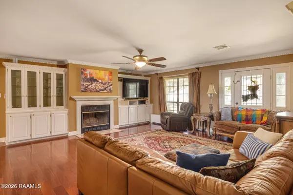 2033 Isadore RD, Erath, LA 70533