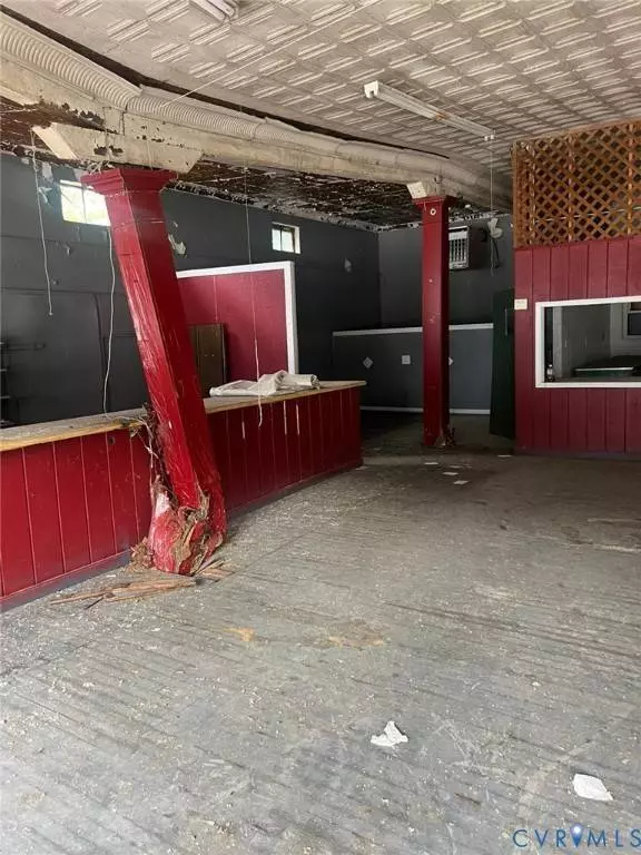 16911 boydont plank road, Dinwiddie, VA 23840