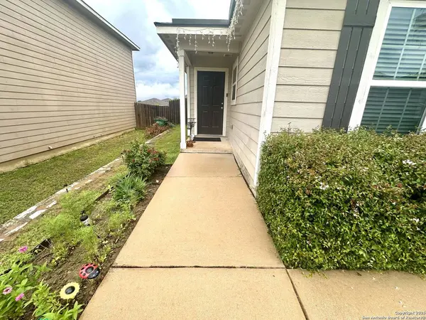 2927 Emery, San Antonio, TX 78222