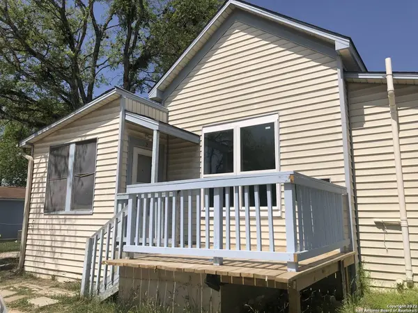 306 GIBBS SPRAWL RD UNIT 2, Converse, TX 78109-2200