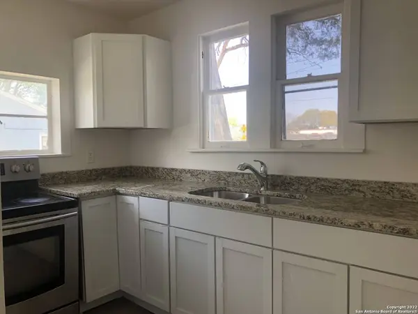 306 GIBBS SPRAWL RD UNIT 2, Converse, TX 78109-2200