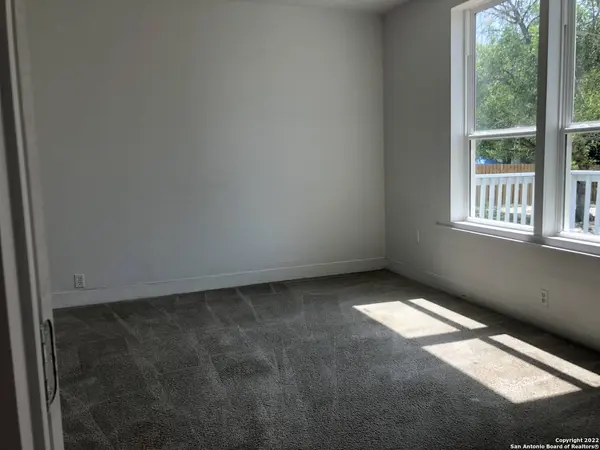 306 GIBBS SPRAWL RD UNIT 2, Converse, TX 78109-2200