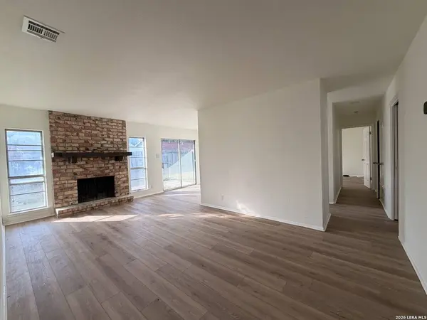 637 JAMIE SUE DR, Converse, TX 78109-1507