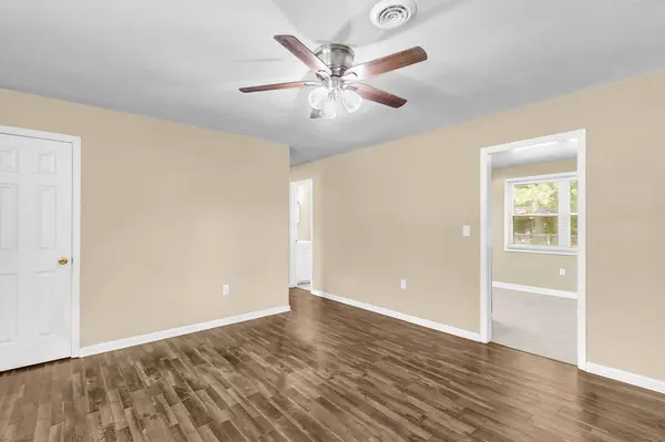 216 Gardenia St, Summerville, SC 29483