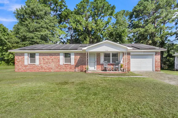 216 Gardenia St, Summerville, SC 29483