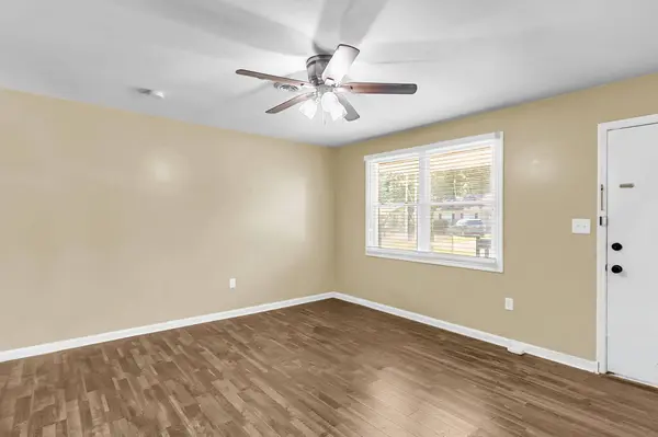 216 Gardenia St, Summerville, SC 29483
