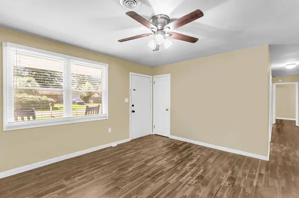 216 Gardenia St, Summerville, SC 29483