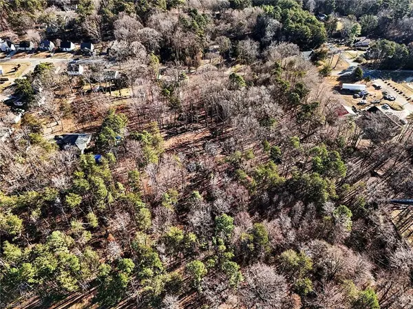 1002 Tyler CT, Winston-salem, NC 27107