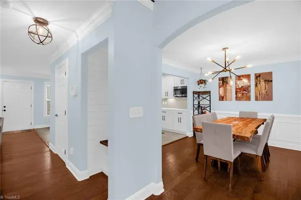 6012 Delburg DR, Winston-salem, NC 27106