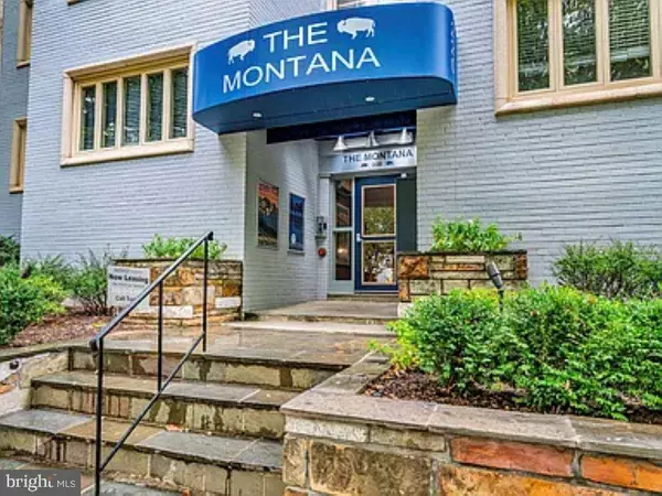 220 2ND ST SE #303, Washington, DC 20003