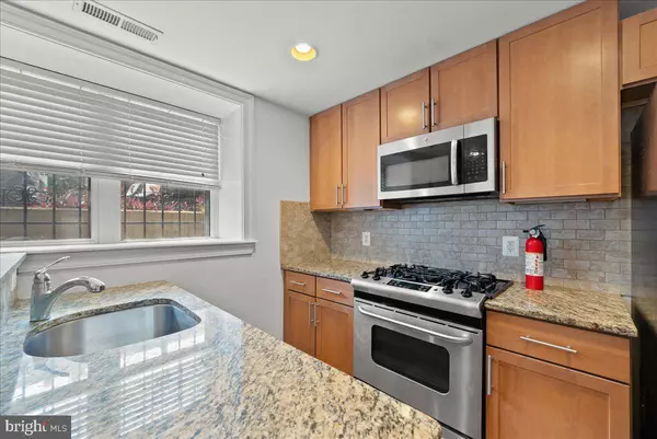 739 NEWTON PL NW #T1, Washington, DC 20010