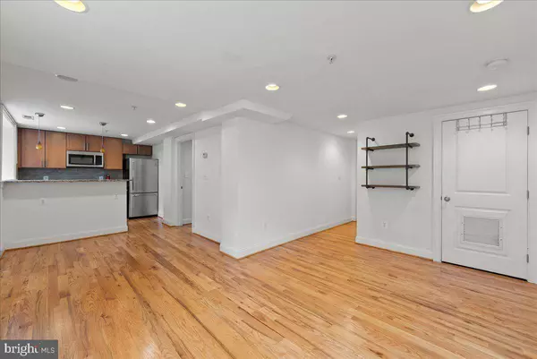 739 NEWTON PL NW #T1, Washington, DC 20010