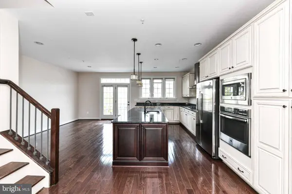 3160 YEAGER DR, Herndon, VA 20171