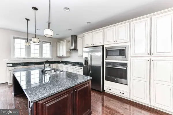 3160 YEAGER DR, Herndon, VA 20171
