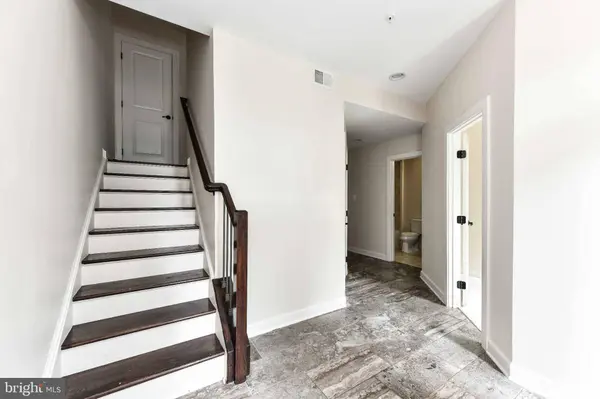3160 YEAGER DR, Herndon, VA 20171