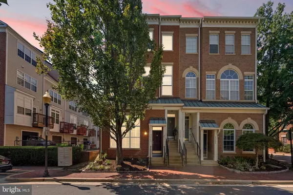 4906 JOHN TICER DR #A, Alexandria, VA 22304