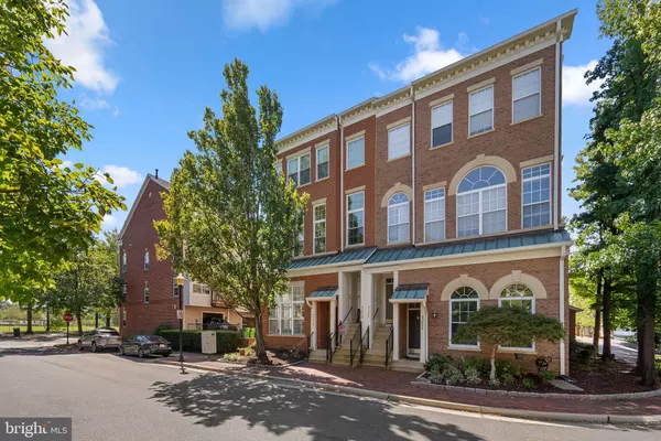 4906 JOHN TICER DR #A, Alexandria, VA 22304