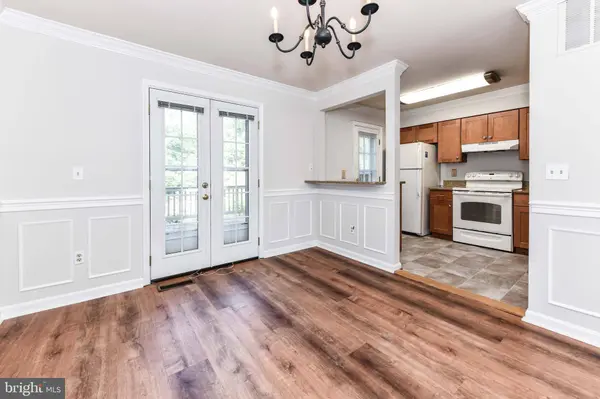 1207 BOND ST, Herndon, VA 20170